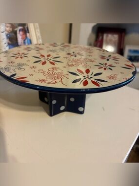 The Temp-tations Special Edition Tiered Patriotic Cake Plate 4th of July red